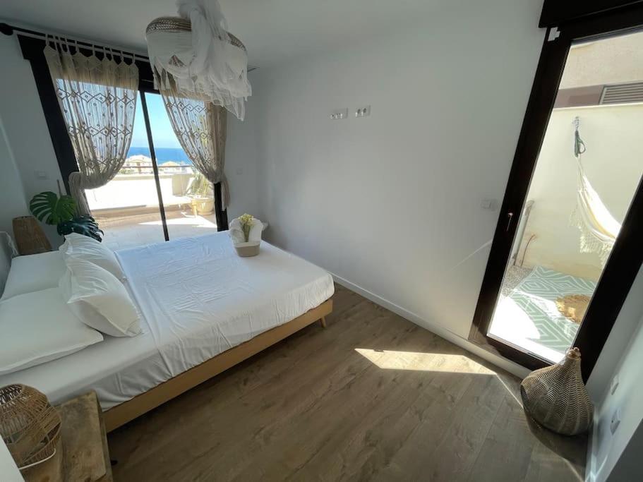 Luxury Designer Apartment - Unbeatable Sea Views Águilas Exteriör bild